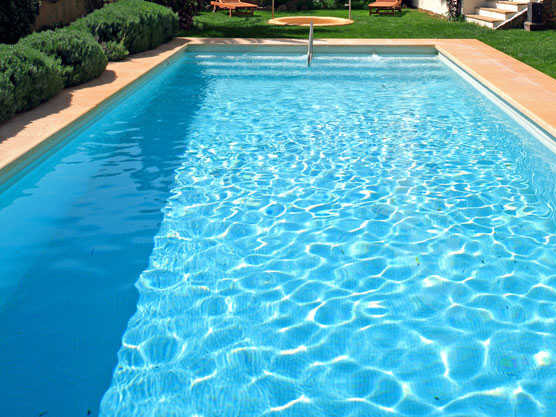 Spacieuse maison de 170 m2 sur grand jardin avec piscine  et vue dominante